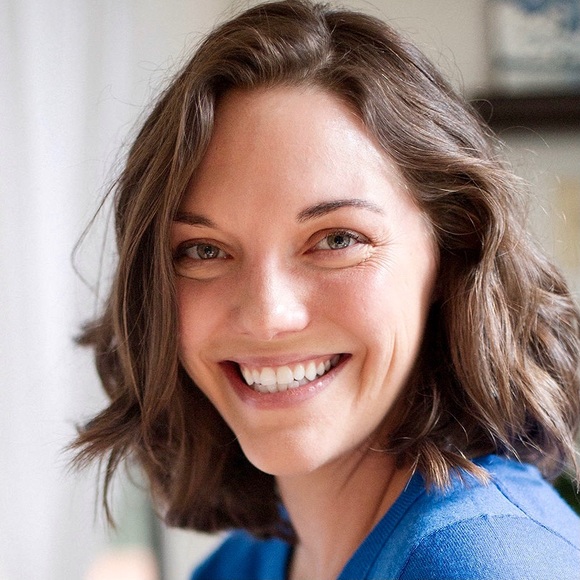 Meet Your Posher, Aarika - Picture 1 of 1